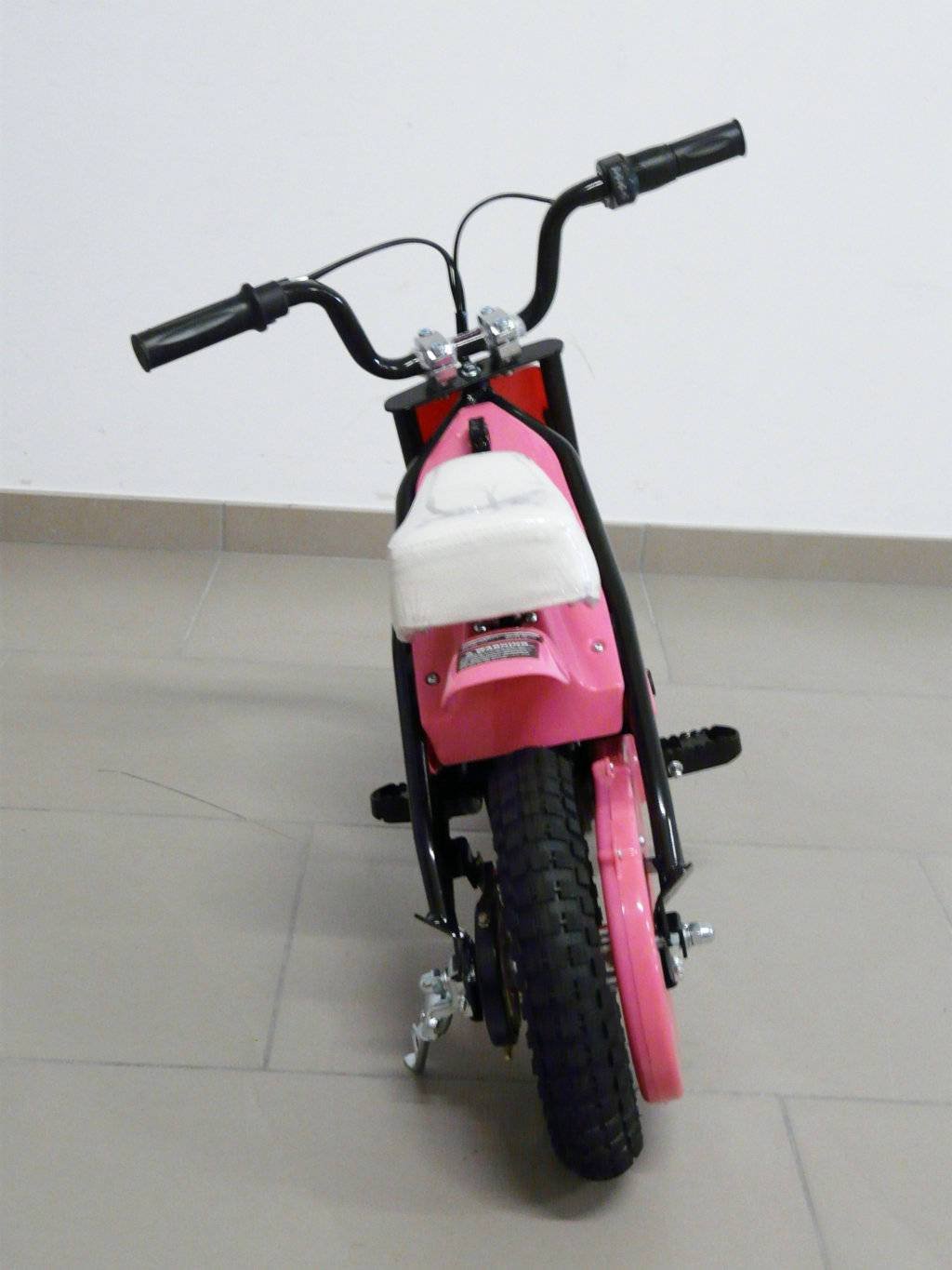 Motocicleta-infantil-12V-Pekecars-rosa-05.jpg Moto Pekecars 24V 200W Rosa 8