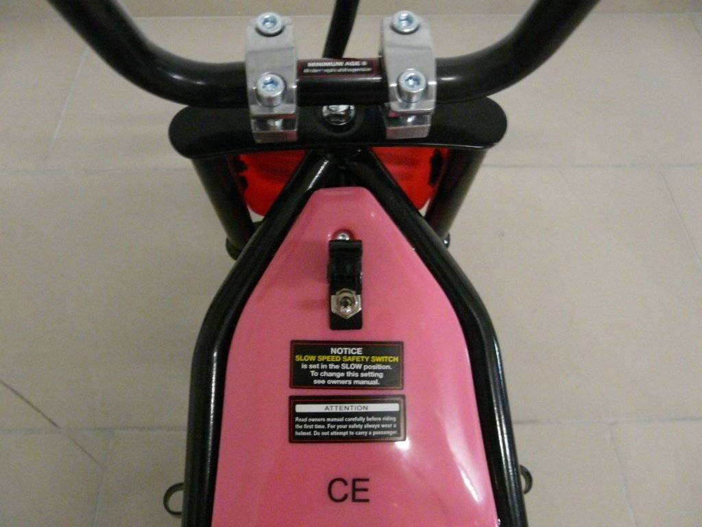 Motocicleta-infantil-12V-Pekecars-rosa-17.jpg Moto Pekecars 24V 200W Rosa 20