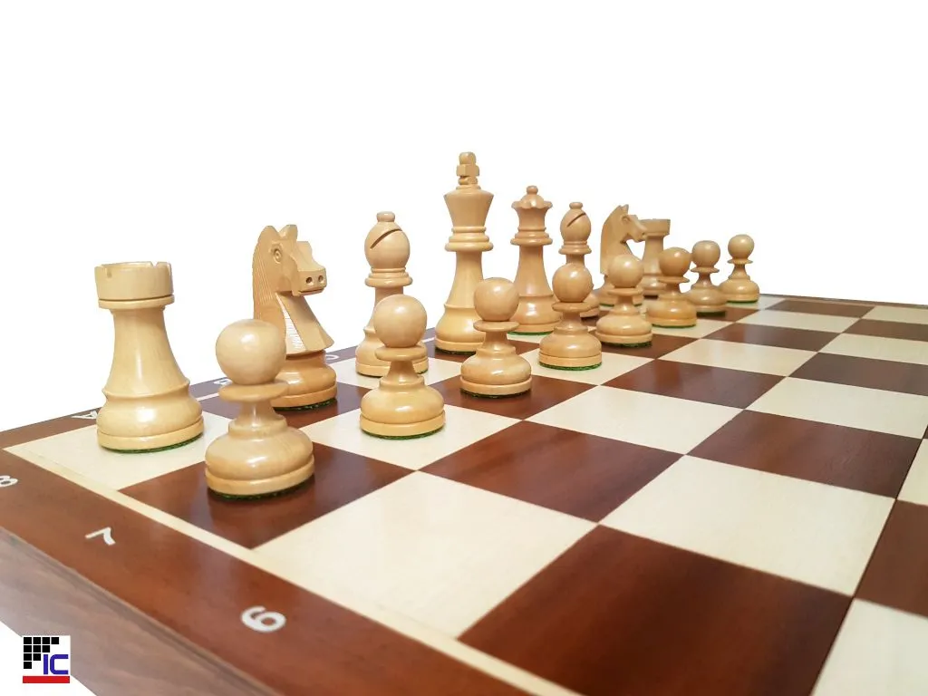 ajedrez-plegable-madera-caoba-07.webp Juego Ajedrez plegable de madera de Caoba/Sicomoro con piezas Staunton nº6 10