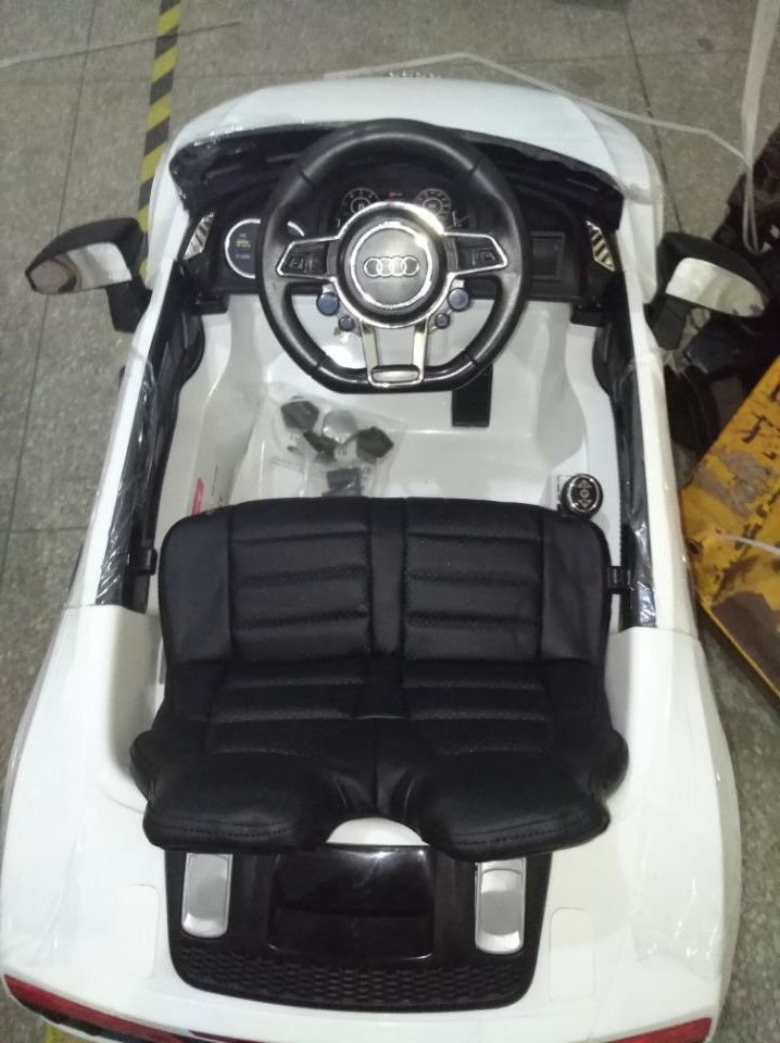 audi-r8-spyder-litle-12v-white-003.jpg PEKECARS AUDI LITTLE R8 SPYDER WHITE 7