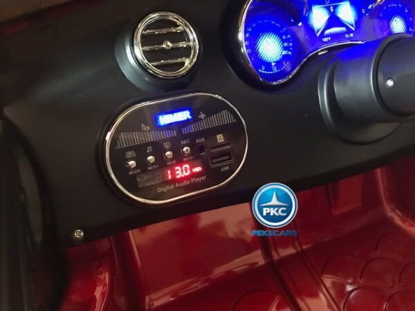 Mercedes C63 12V 2.4G Rojo Metalizado con Batería Extraíble 8