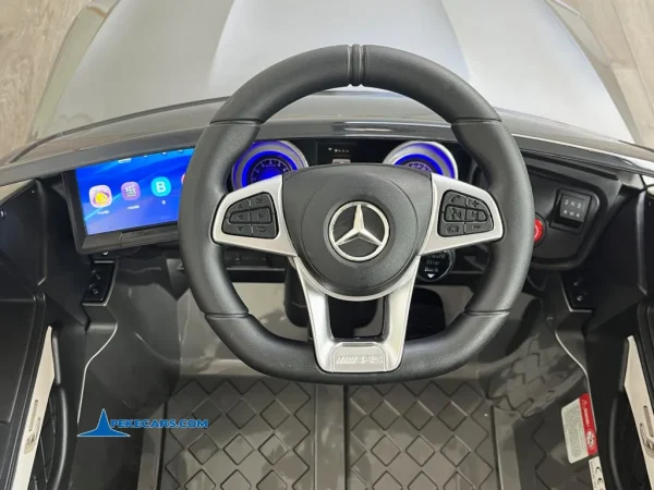 Mercedes GLC63S con Pantalla MP4 12V 2.4G Gris Metalizado 18