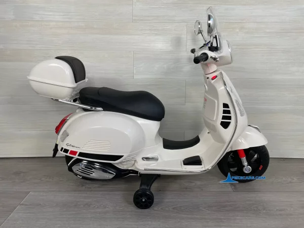 Moto Vespa GTS-S 12V Color Blanco 8