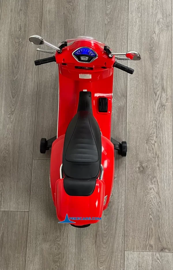 Moto Vespa GTS-S 12V Color Rojo 10