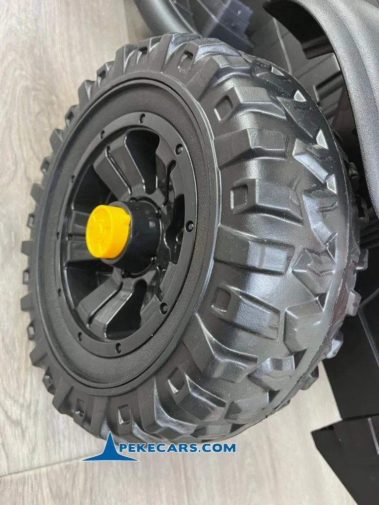 peketrac-7100-rojo-08.webp Tractor Electrico Peketrac 7100 12V Case III Style 12