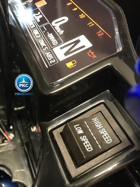 pkc-1629-azul-interruptor-velocidad.jpg Moto de carreras estilo Ducati 24V Azul 10