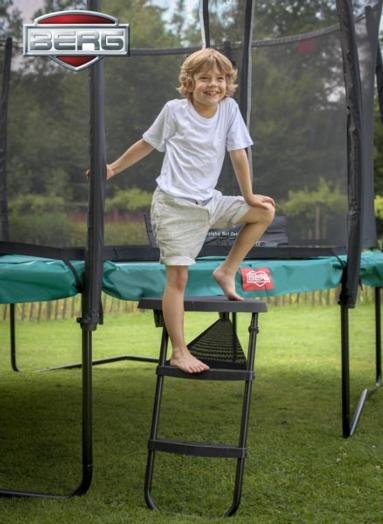 plataforma-escalera-berg-camas-elasticas-1.jpg PLATAFORMA CON ESCALERA M BERG 4