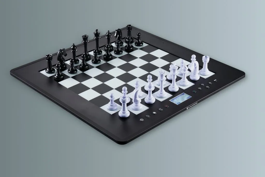 the-king-competition-11.webp Computadora de Ajedrez King Competición 13
