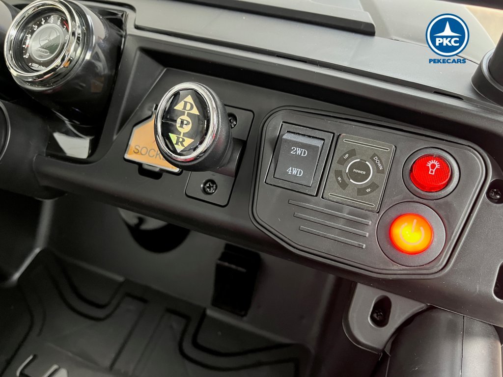 todoterreno-mercedes-unimog-12v-negro-18.jpg MERCEDES UNIMOG JL199 12V 2.4G NEGRO METALIZADO 21