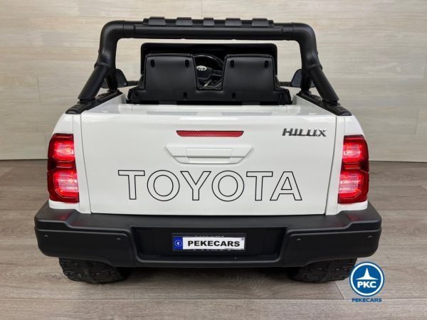 Toyota Hilux 12v 2.4G Blanco 1 Plaza 10