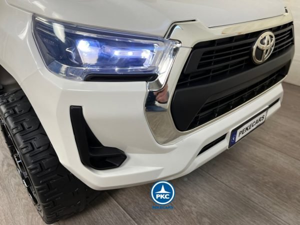 Toyota Hilux 12v 2.4G Blanco 1 Plaza 14