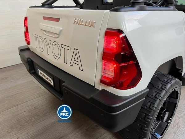 Toyota Hilux 12v 2.4G Blanco 1 Plaza 15