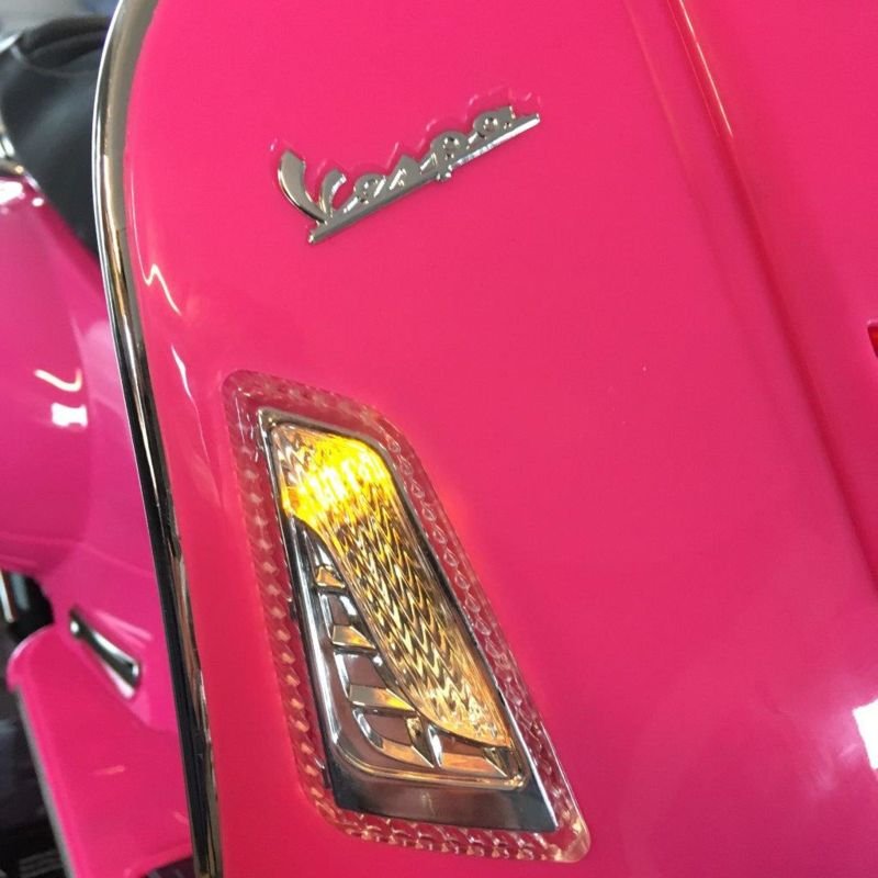 vespa-rosa-gts-lima-logo.jpg Vespa GTS Piaggio 12V Rosa 11