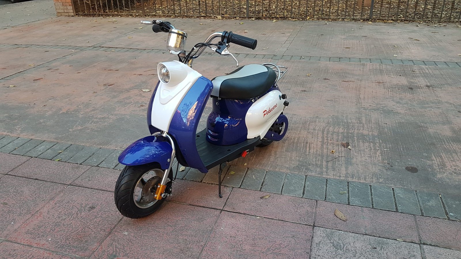 Vespa Style 24V 250W Azul 1